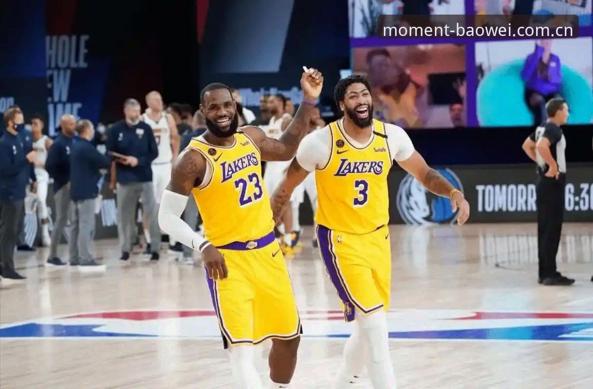 NBA交易市场新动向：戴维斯顶薪续约与开拓者潜在交易详解